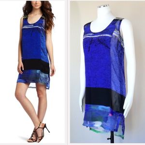 Sleeveless silk shift dress in cobalt blue & black